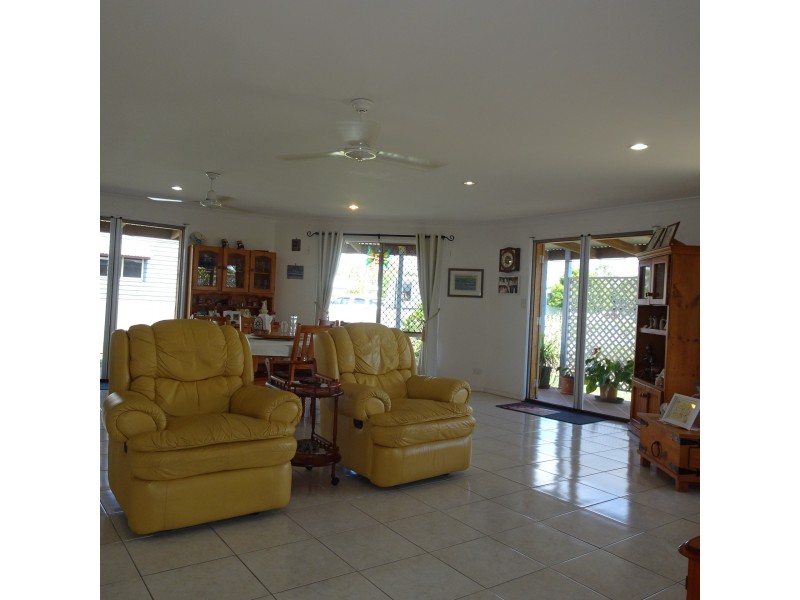 5 SMITH STREET, Buxton QLD 4660