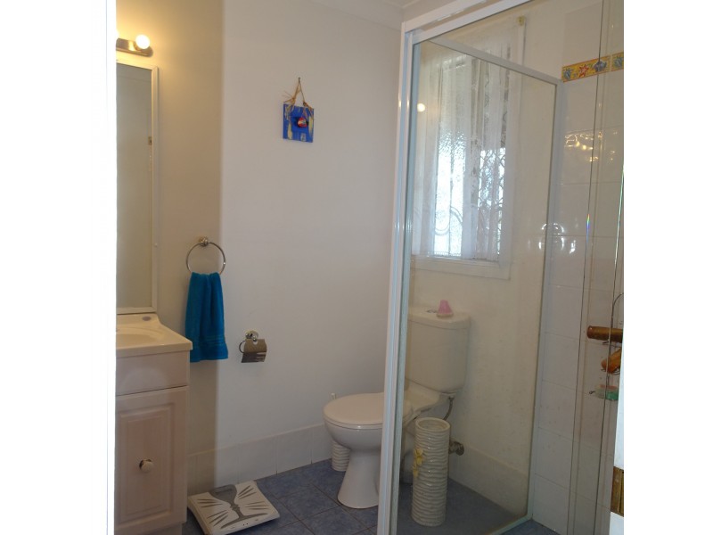 5 SMITH STREET, Buxton QLD 4660