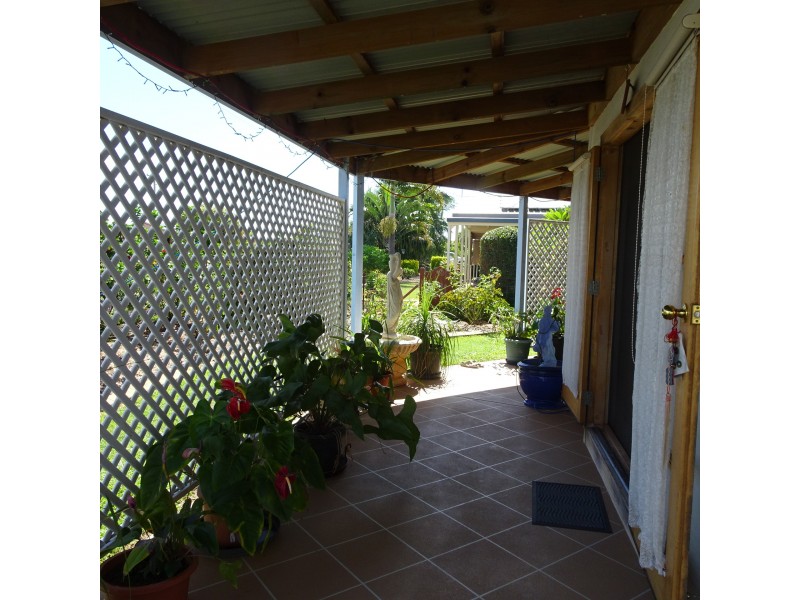 5 SMITH STREET, Buxton QLD 4660