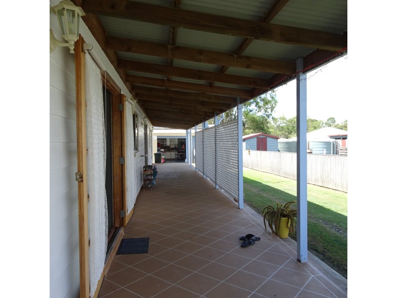 5 SMITH STREET, Buxton QLD 4660