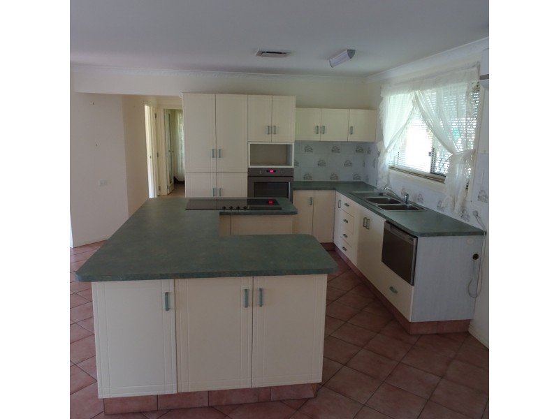 131 SUNNYBRAE CIRCUIT, Redridge QLD 4660