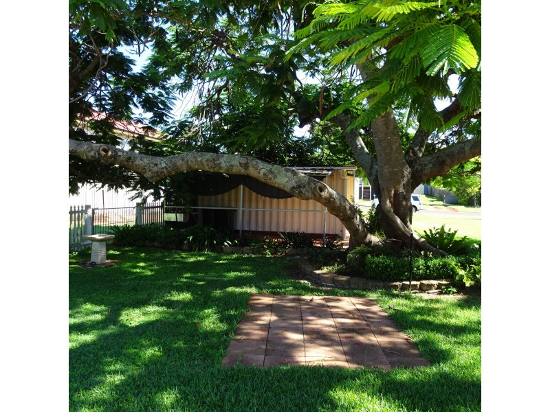 18 GAYDON STREET, Childers QLD 4660