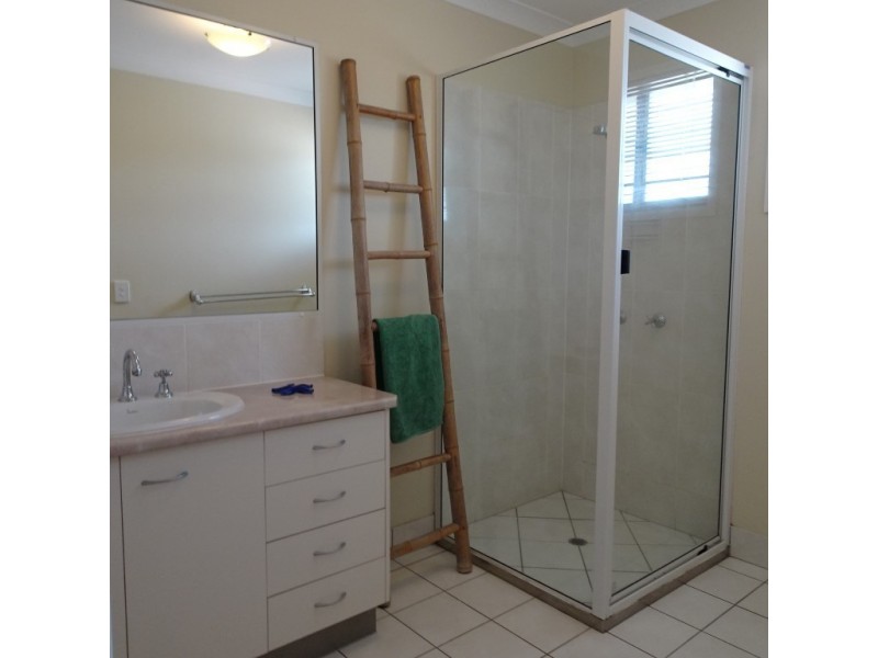 9 GREEN COURT, Buxton QLD 4660