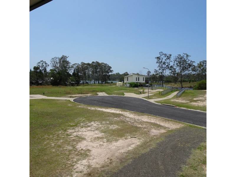 9 GREEN COURT, Buxton QLD 4660