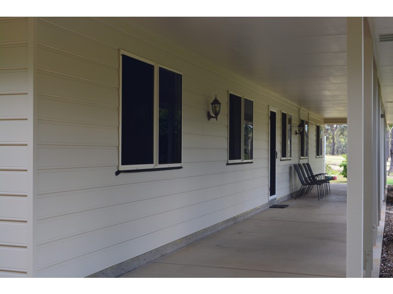 49 Garryowen Road, Redridge QLD 4660