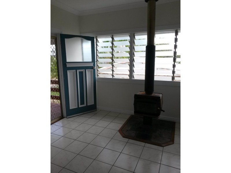 27 Travis Street, Buxton QLD 4660