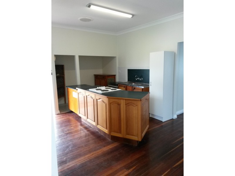 27 Travis Street, Buxton QLD 4660