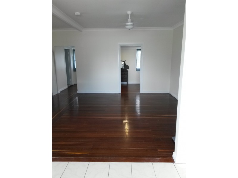 27 Travis Street, Buxton QLD 4660