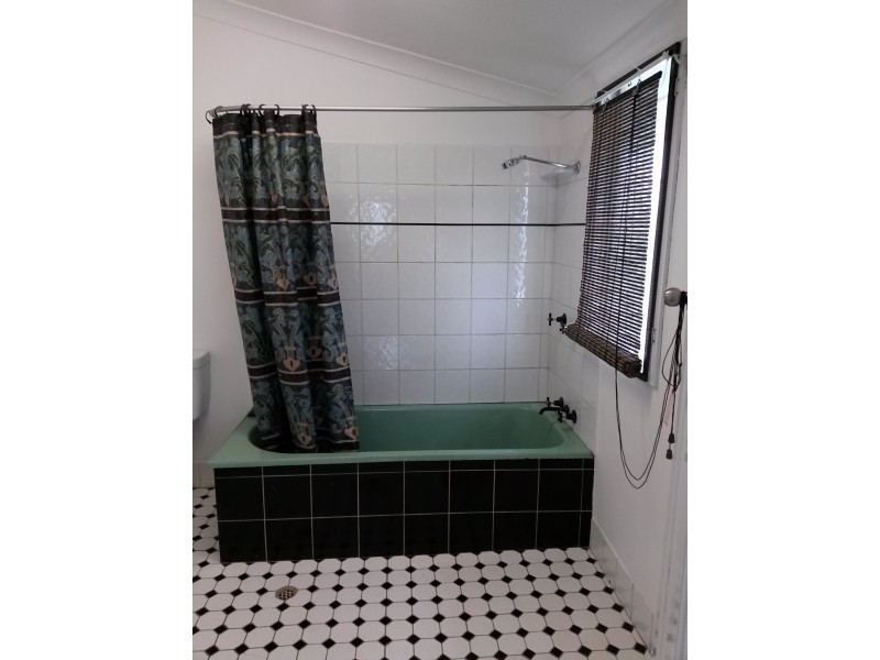 27 Travis Street, Buxton QLD 4660