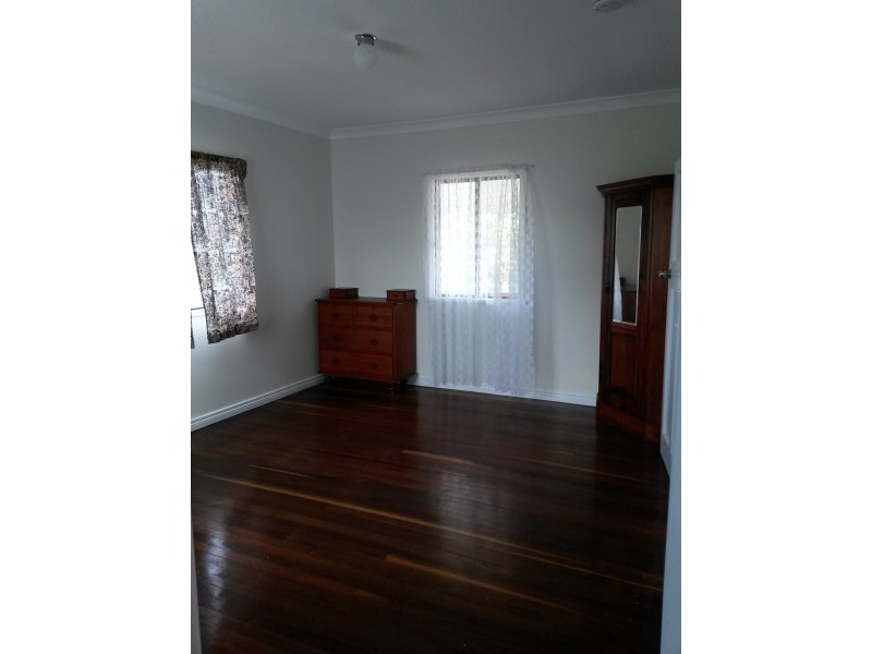 27 Travis Street, Buxton QLD 4660