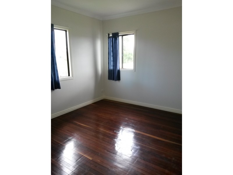 27 Travis Street, Buxton QLD 4660