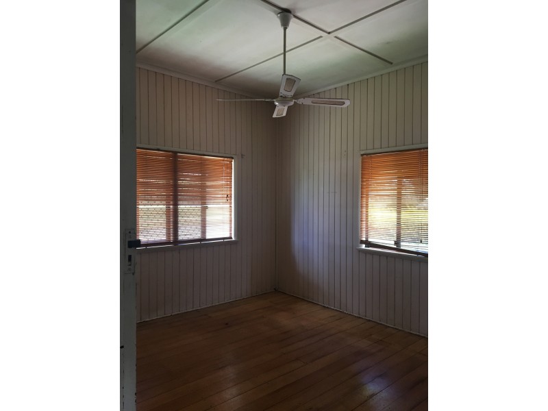 49 Macrossan Street, Childers QLD 4660