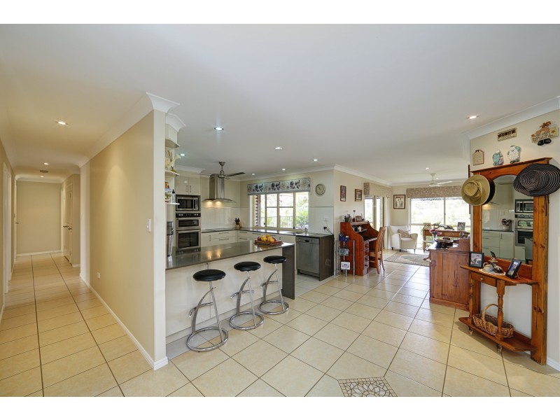 58 MULLERS ROAD, Redridge QLD 4660