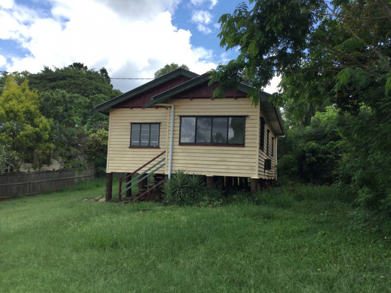 4 Elizabeth Street, Childers QLD 4660