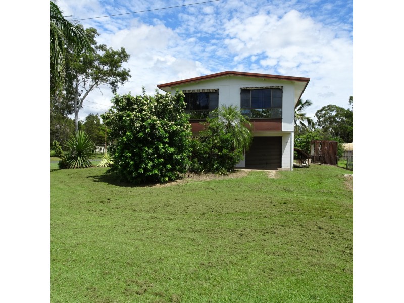 17 HUME STREET, Buxton QLD 4660