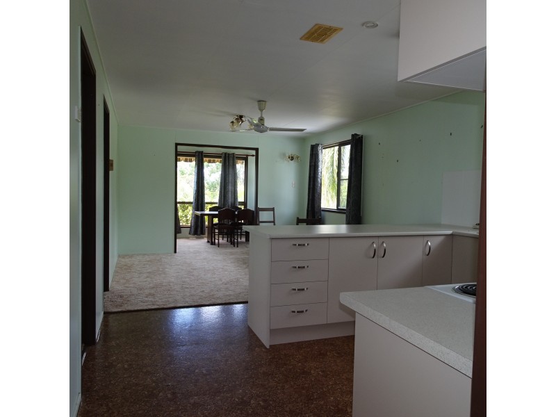 17 HUME STREET, Buxton QLD 4660