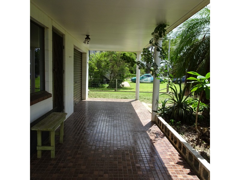 17 HUME STREET, Buxton QLD 4660