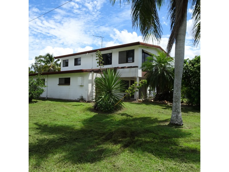17 HUME STREET, Buxton QLD 4660