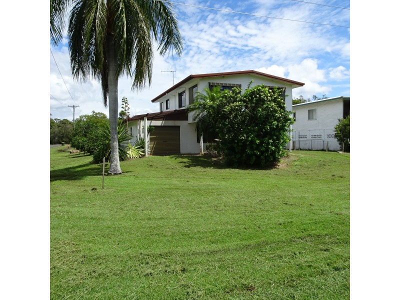 17 HUME STREET, Buxton QLD 4660