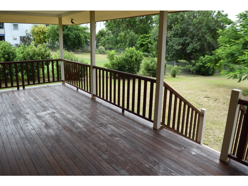 87 Porter Street, Gayndah QLD 4625