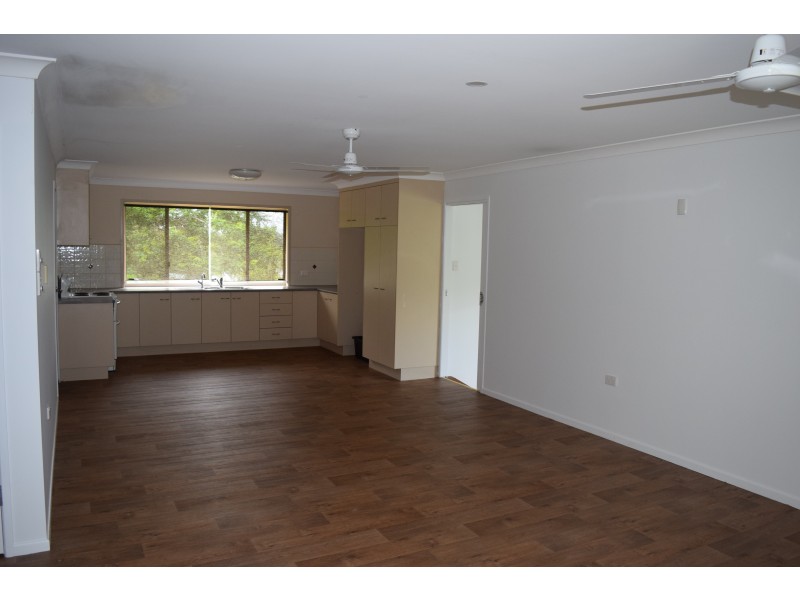 87 Porter Street, Gayndah QLD 4625