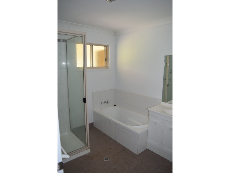 87 Porter Street, Gayndah QLD 4625