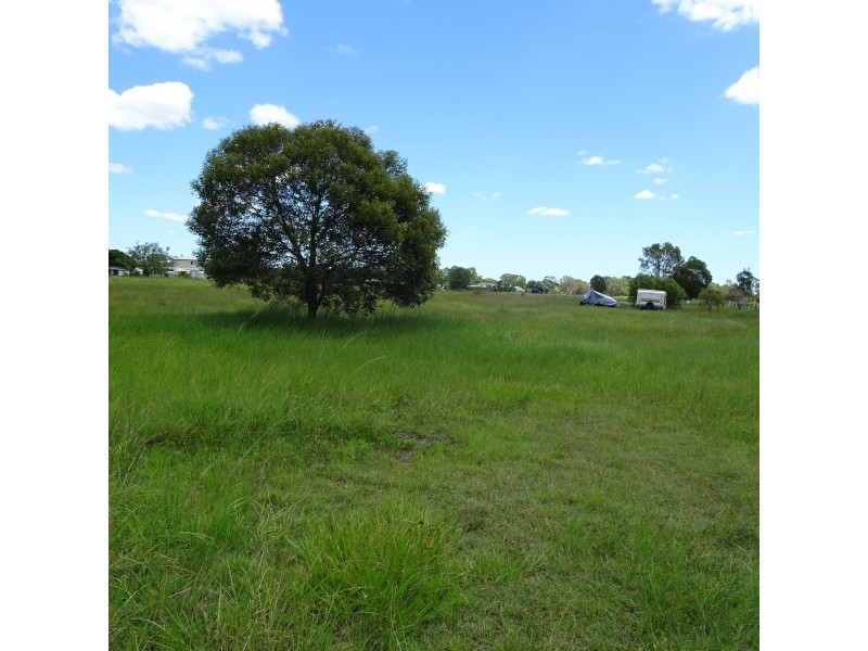 9 RIVER ROAD, Buxton QLD 4660