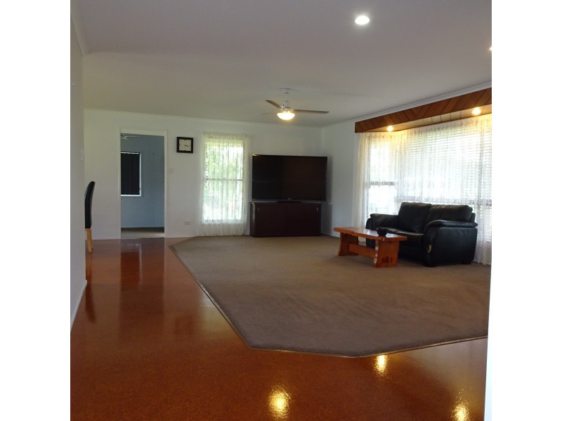 15 GREEN VALLEY COURT, North Isis QLD 4660