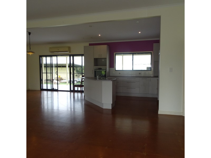 7 RIVER ROAD, Buxton QLD 4660