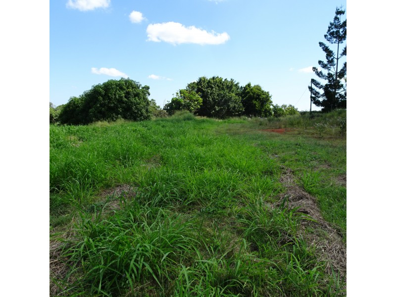 39-41 KELVIN STREET, Apple Tree Creek QLD 4660