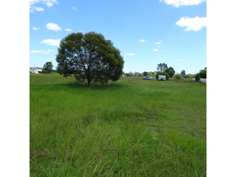 9 River Road, Buxton QLD 4660