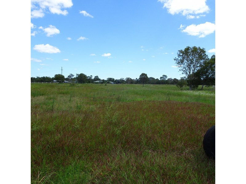 9 River Road, Buxton QLD 4660