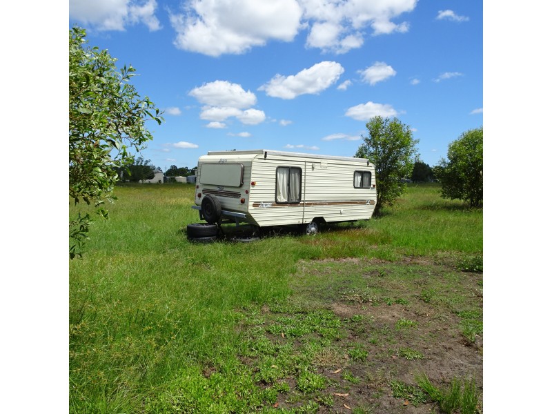 9 River Road, Buxton QLD 4660