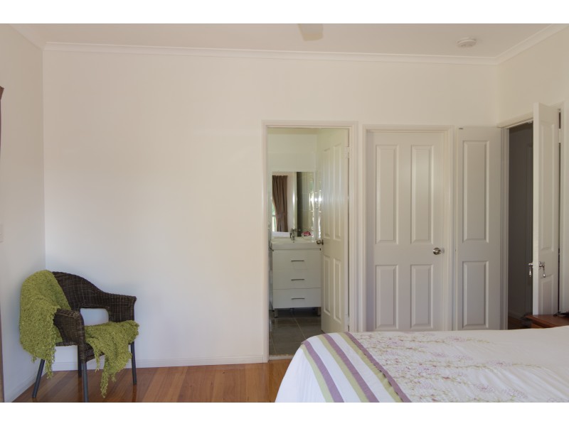 111 RAINBOWS ROAD, SOUTH ISIS, Childers QLD 4660