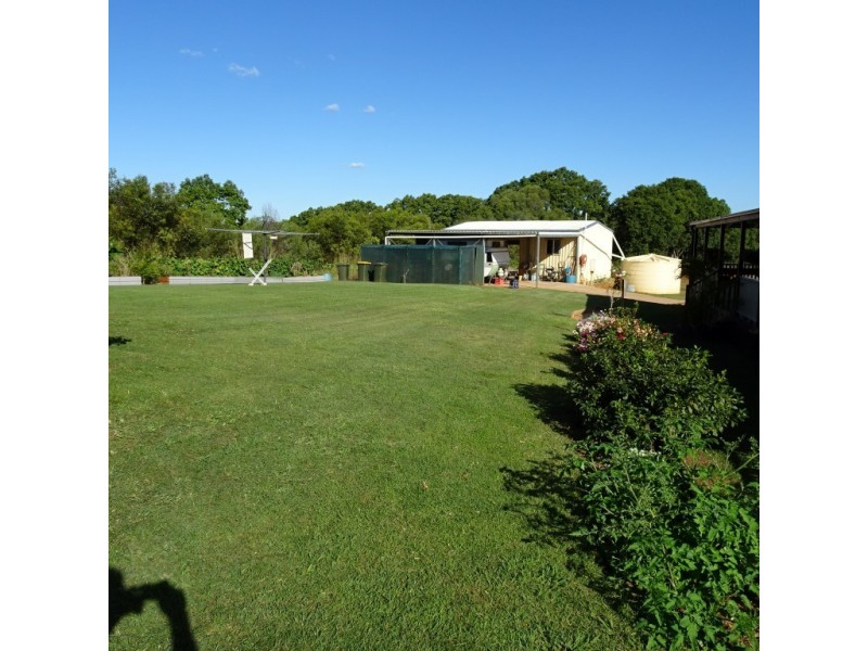 111 RAINBOWS ROAD, SOUTH ISIS, Childers QLD 4660
