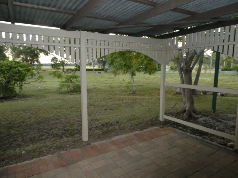 17 ELIZABETH STREET, Biggenden QLD 4621