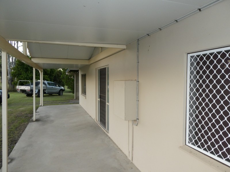 17 ELIZABETH STREET, Biggenden QLD 4621