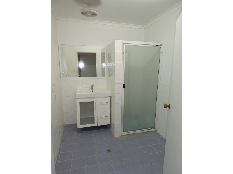 17 ELIZABETH STREET, Biggenden QLD 4621