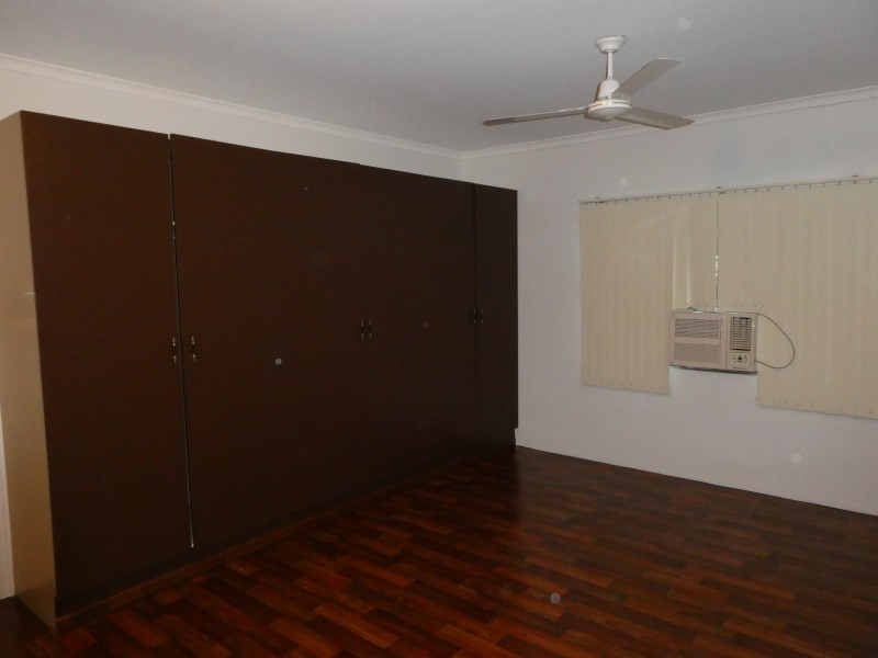 17 ELIZABETH STREET, Biggenden QLD 4621