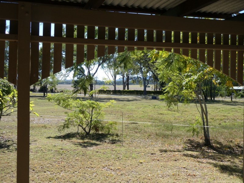 17 ELIZABETH STREET, Biggenden QLD 4621