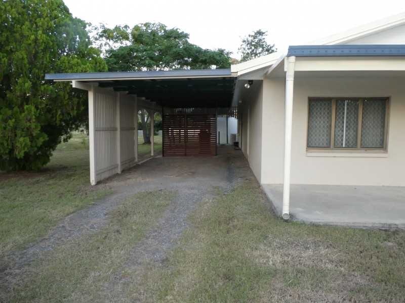 17 ELIZABETH STREET, Biggenden QLD 4621