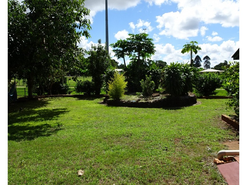5 PIZZEY STREET, Childers QLD 4660