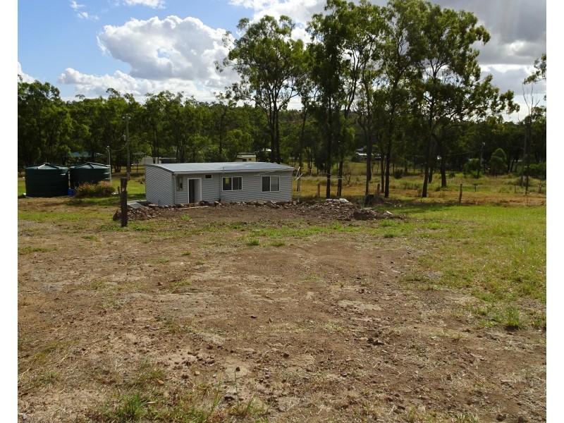 29 QUEEN STREET, Dallarnil QLD 4621