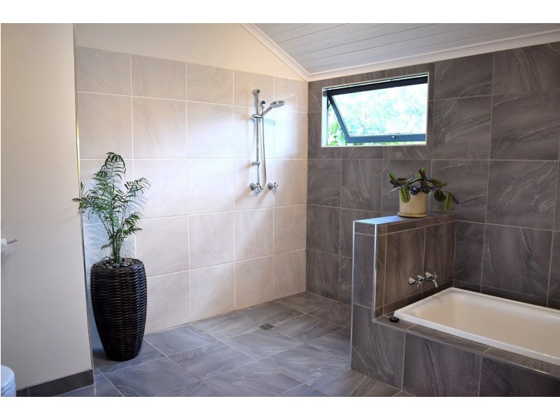 690 NORTH ISIS ROAD, North Isis QLD 4660