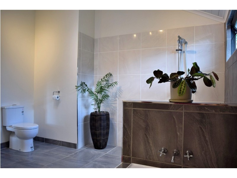 690 NORTH ISIS ROAD, North Isis QLD 4660