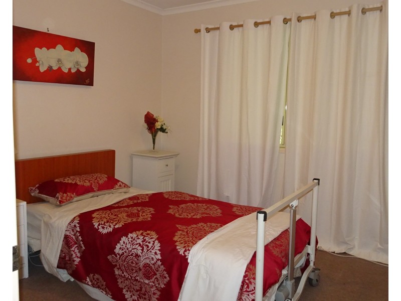 8 KEELEY STREET, Childers QLD 4660