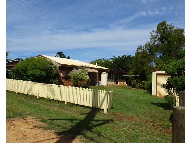 8 KEELEY STREET, Childers QLD 4660