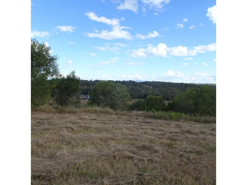2 CLARKES ROAD, Apple Tree Creek QLD 4660