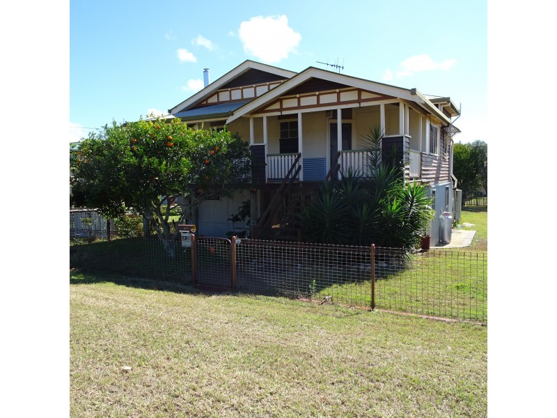 21 HINKLER STREET, Childers QLD 4660