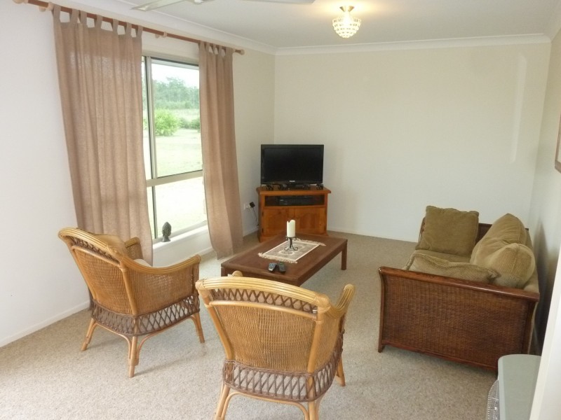 10 RHYTHM RISE, Redridge QLD 4660